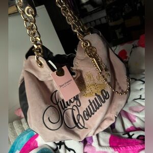 Juicy couture the key to juicy four poster